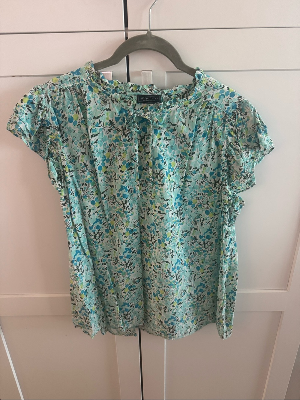 Vineyard Vines Aqua Floral Short-Sleeve Ruffle Neck Blouse